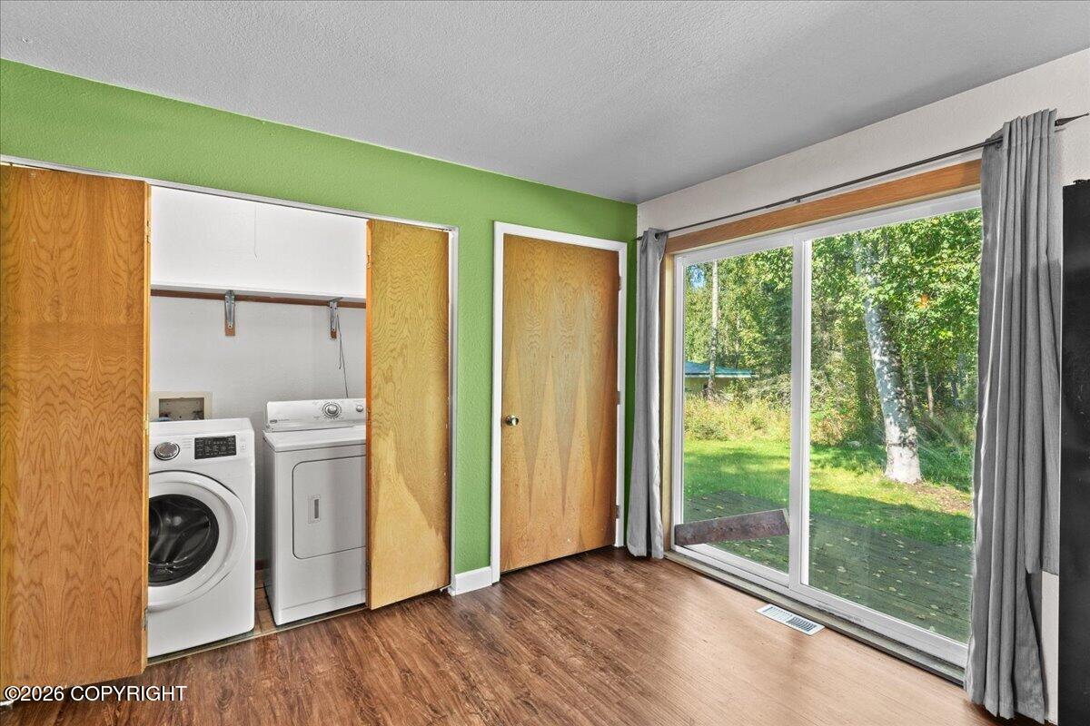 9519 W Hollywood Road Property Photo 10
