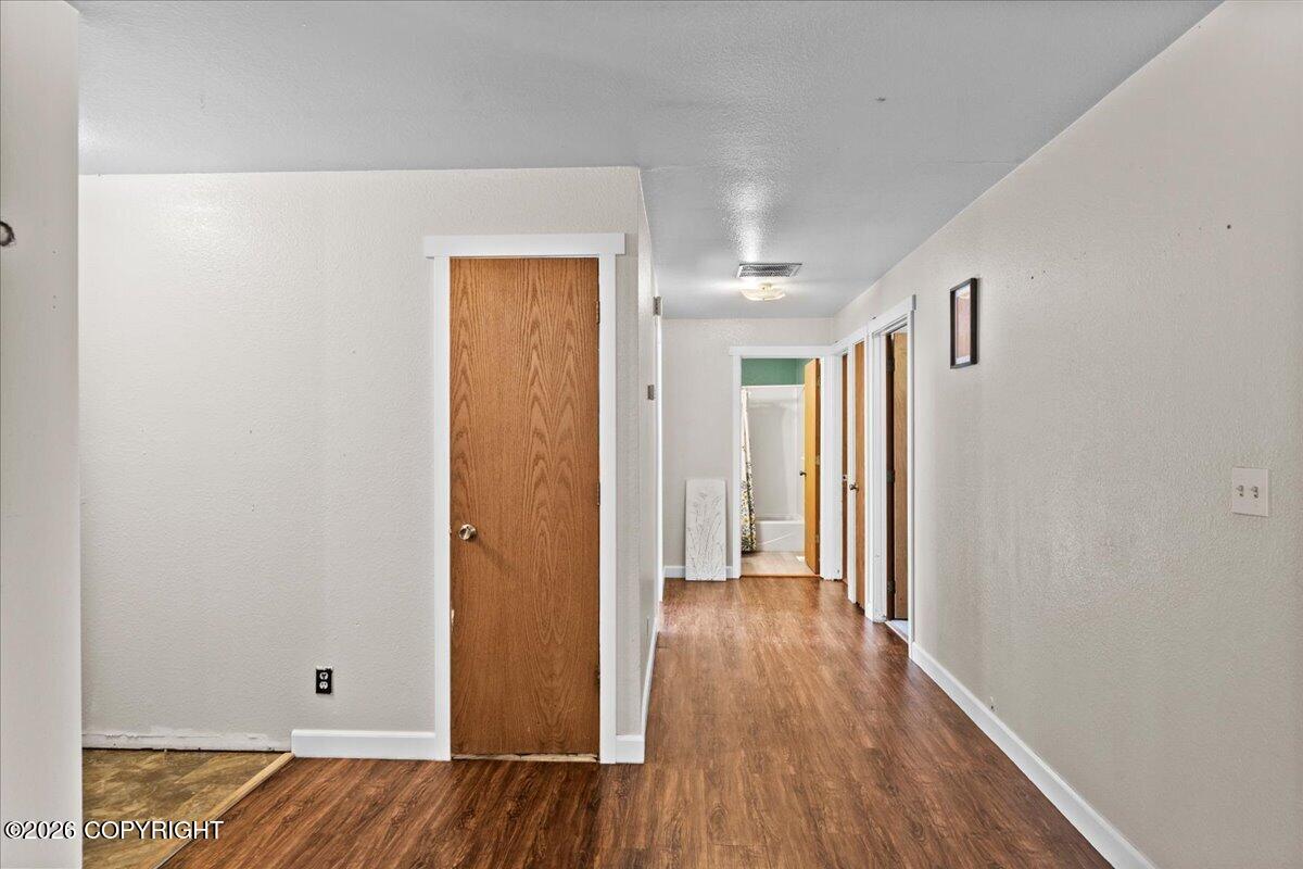 9519 W Hollywood Road Property Photo 12