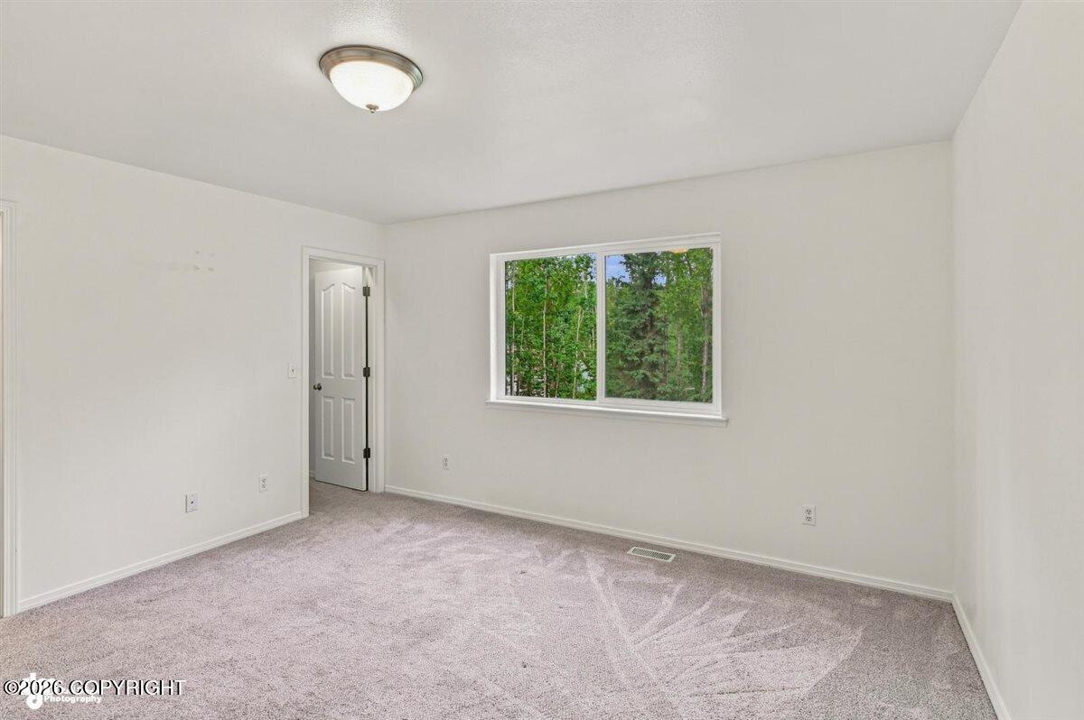 6921 W Gruening Place Property Photo 9