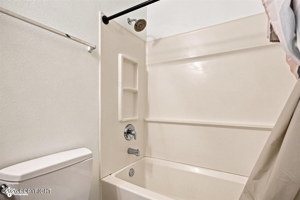 6921 W Gruening Place Property Photo 11