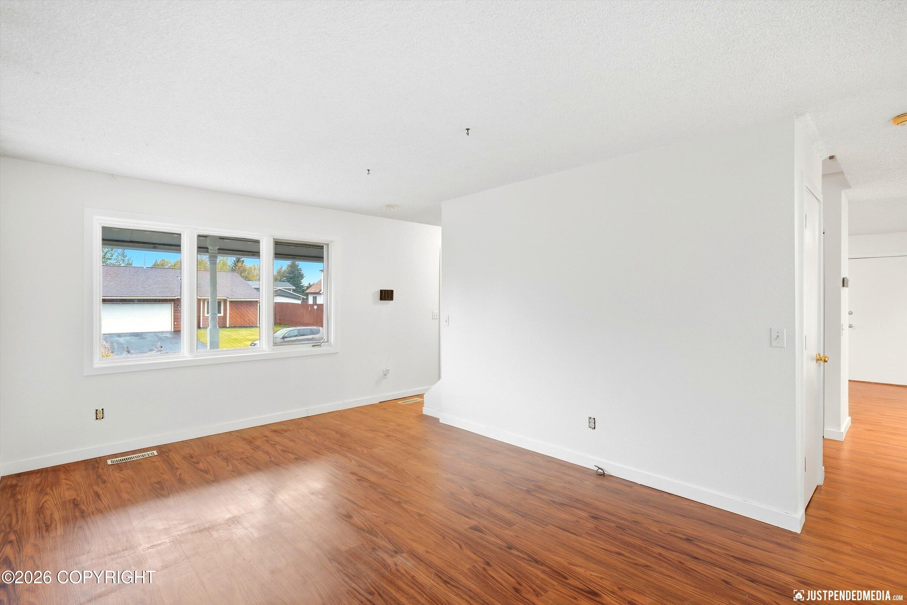 11931 Portage Drive Property Photo 7
