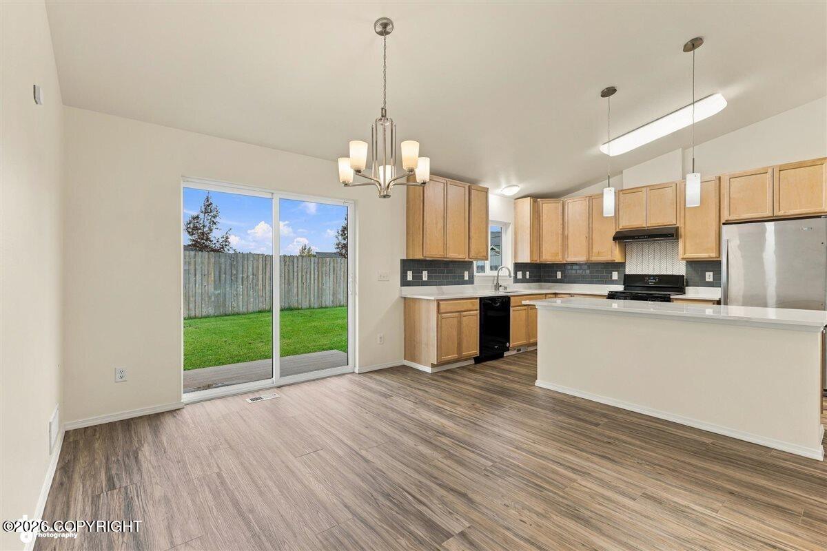 5622 Big Bend Loop Property Photo 9