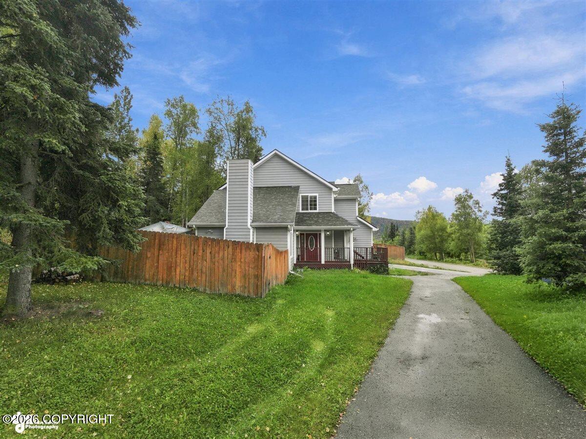 10127 Crest View Lane Property Photo 4