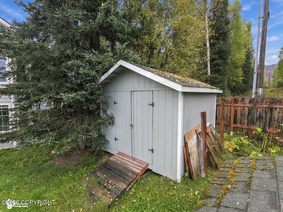 10127 Crest View Lane Property Photo 54