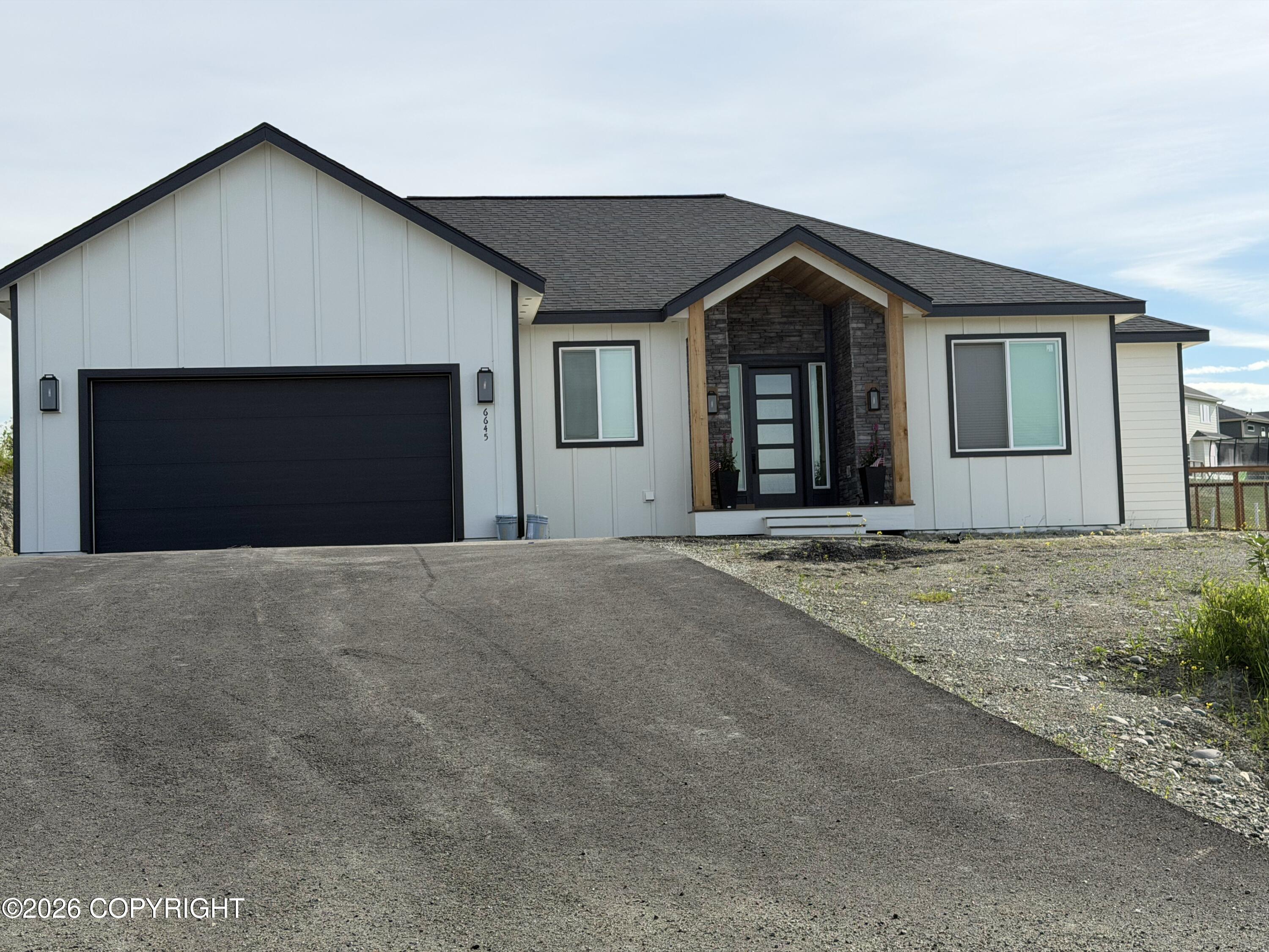 2567 S Rainbow View Circle Property Photo 1