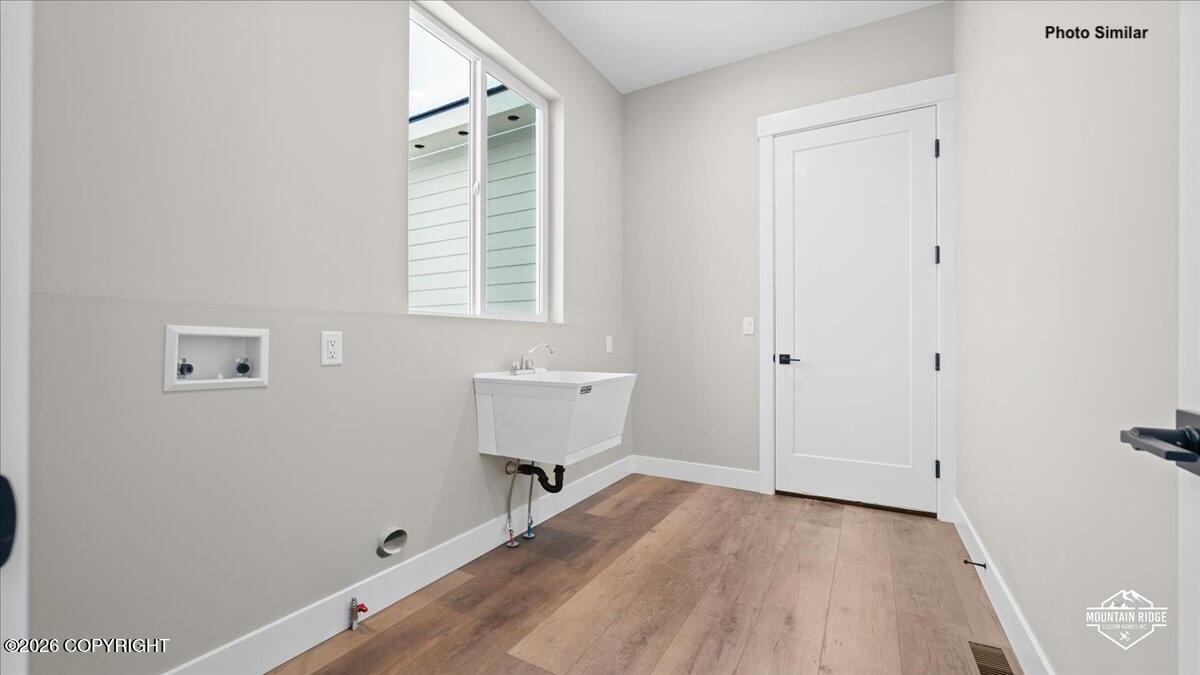 2567 S Rainbow View Circle Property Photo 7