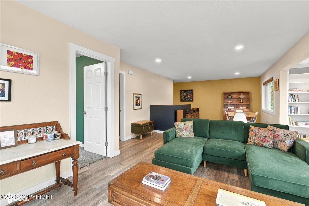258 Hoyt Street Property Photo 8