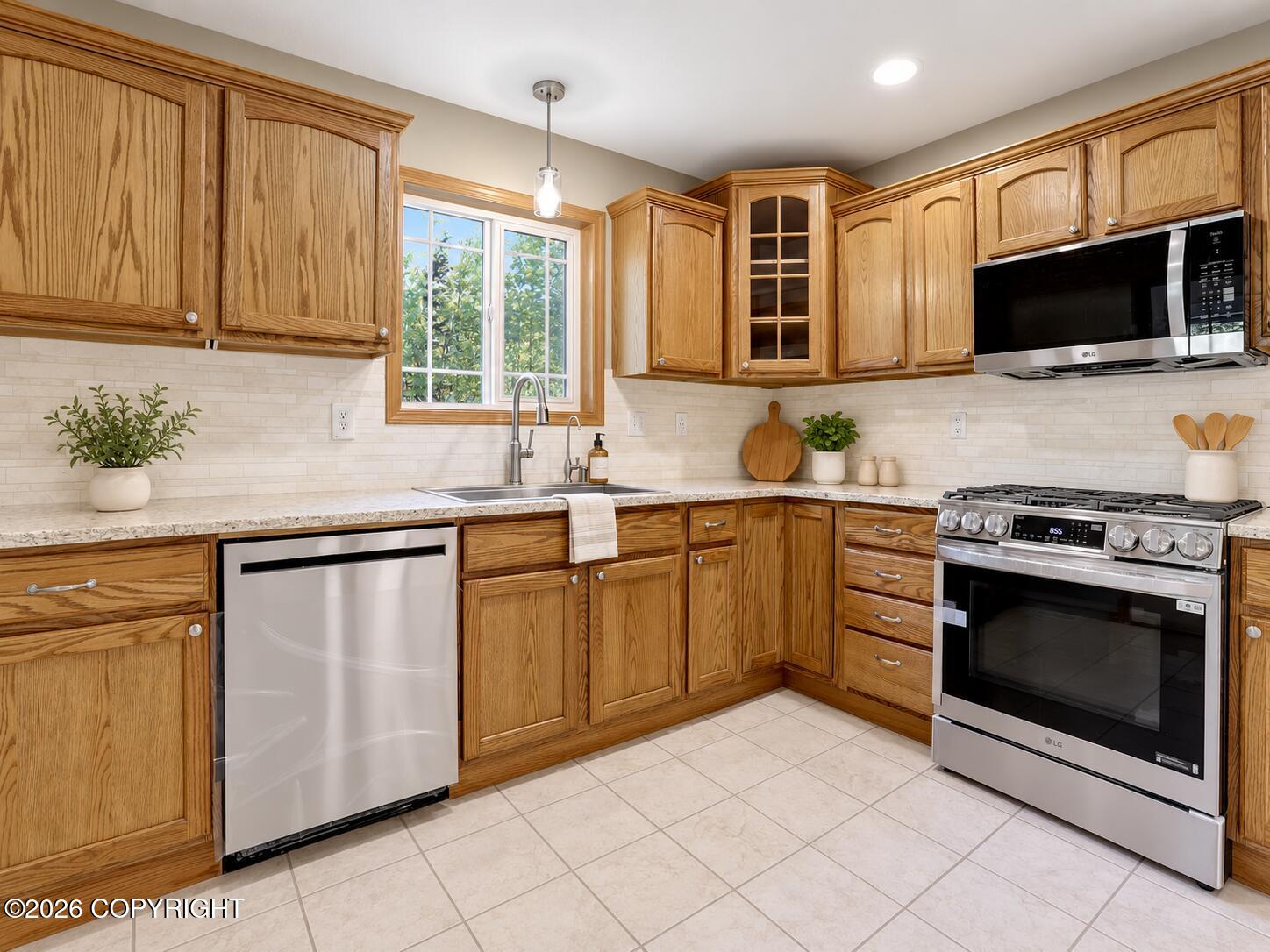 2775 W Stoneridge Circle Property Photo 8