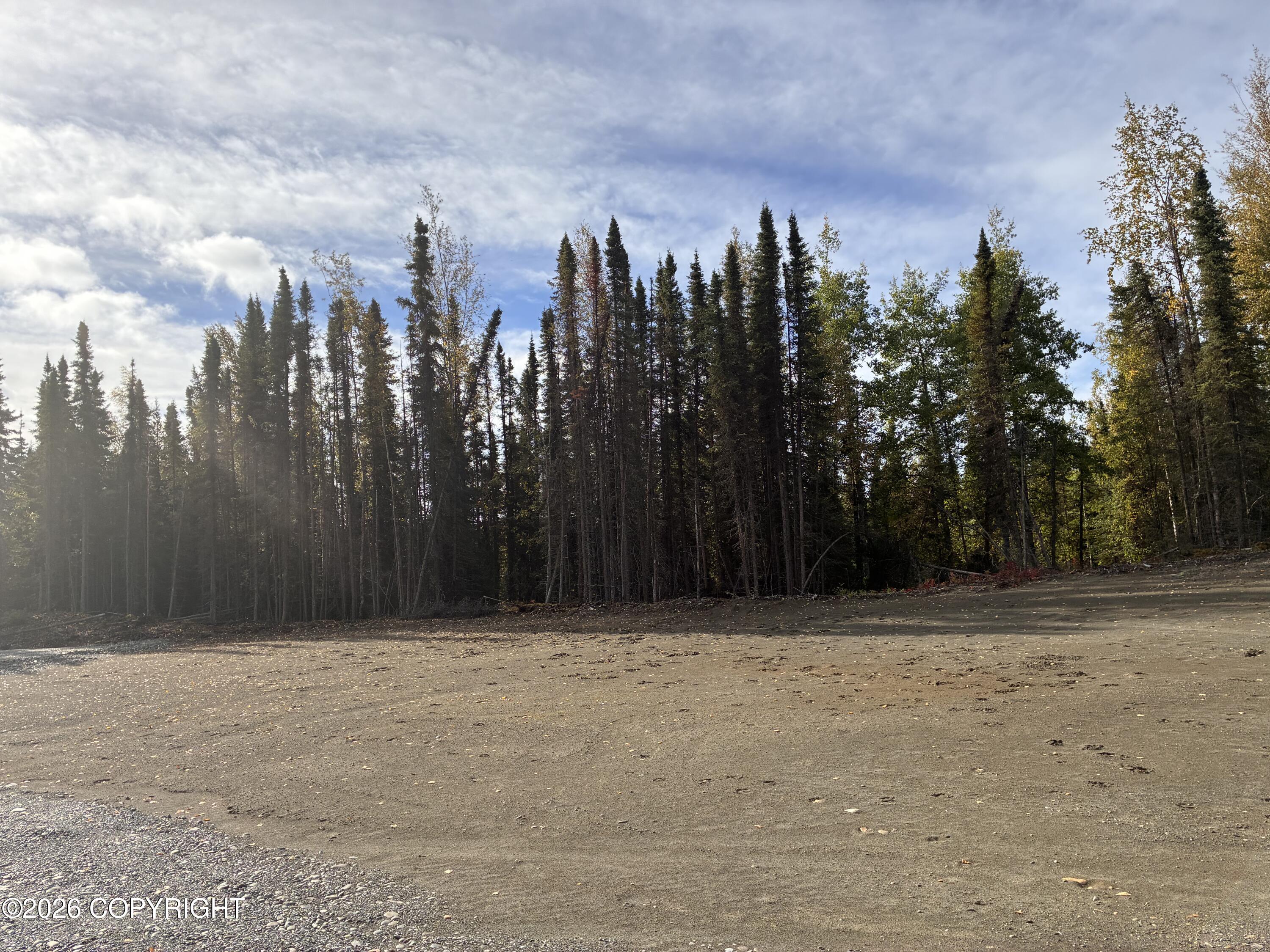 L4-b1 Aklavik Circle Property Photo 4
