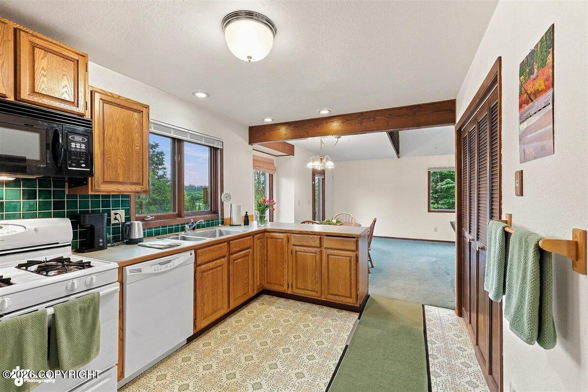 22900 Shady Drive Property Photo 11