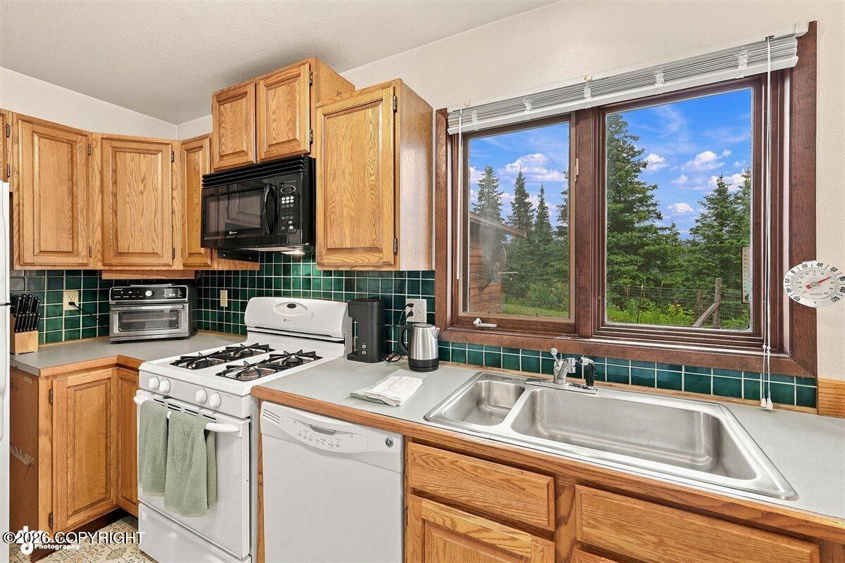 22900 Shady Drive Property Photo 14