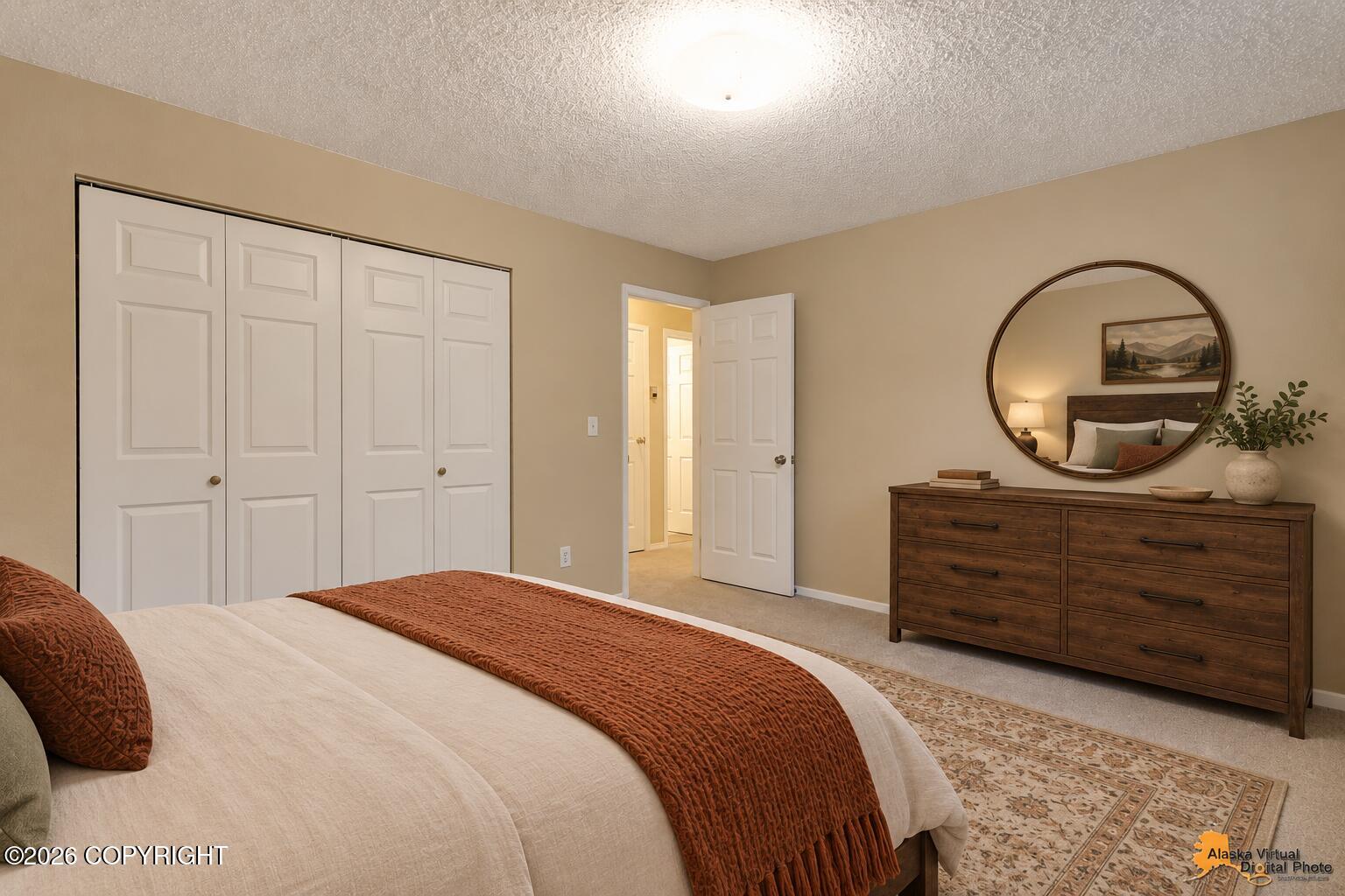 3733 Henderson Loop Property Photo 11