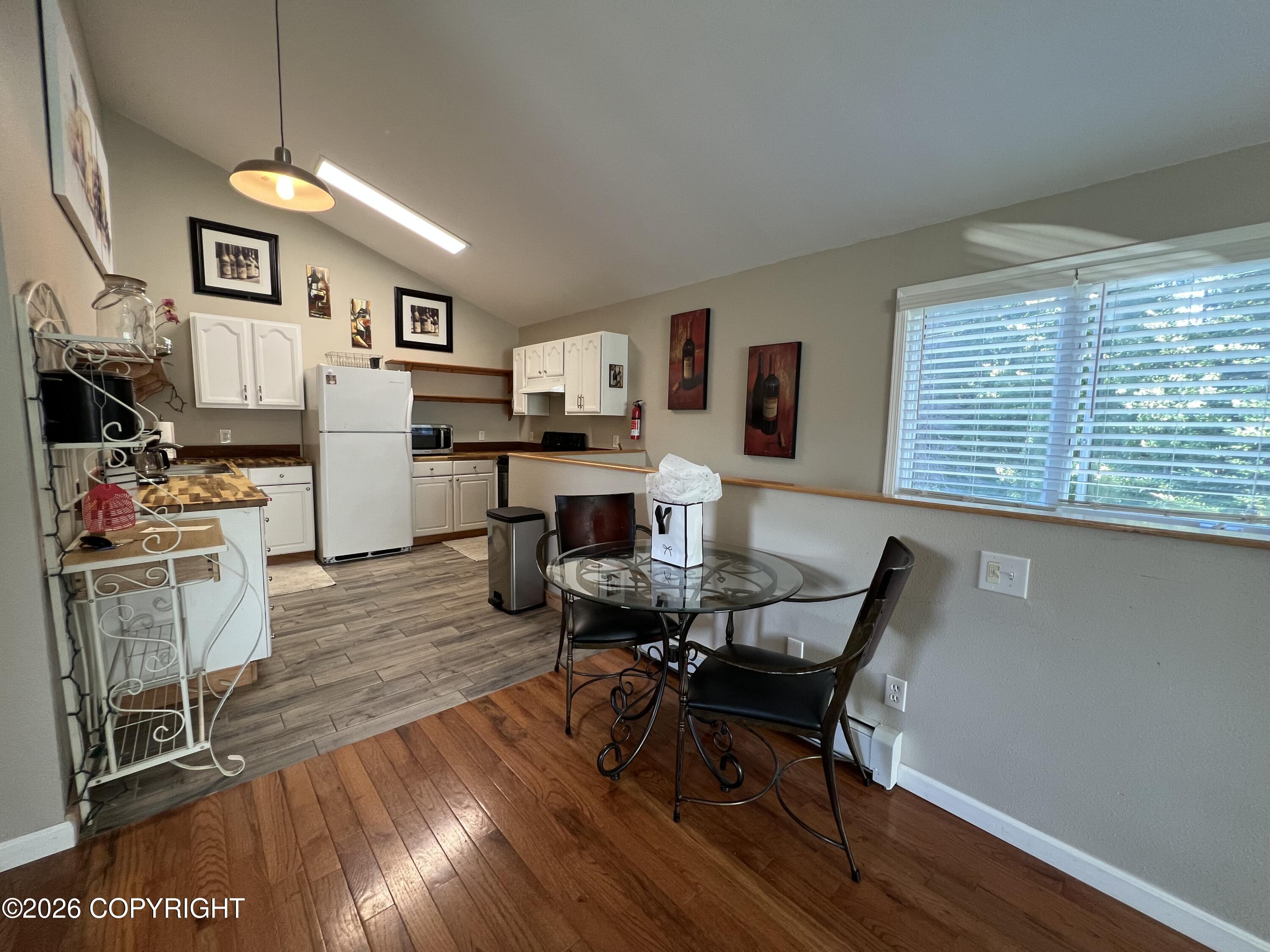 900 S Grantham Road #b Property Photo 4