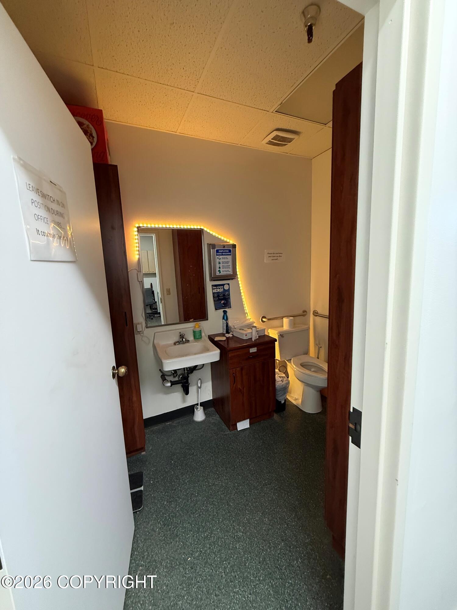 12001 Industry Way #b4 & B5 Property Photo 4
