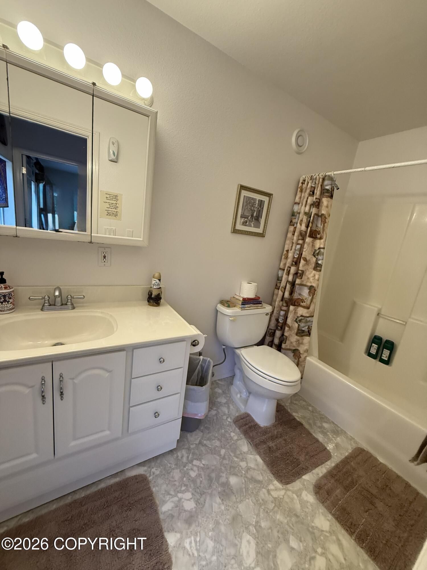 21055 Earl Court Property Photo 17