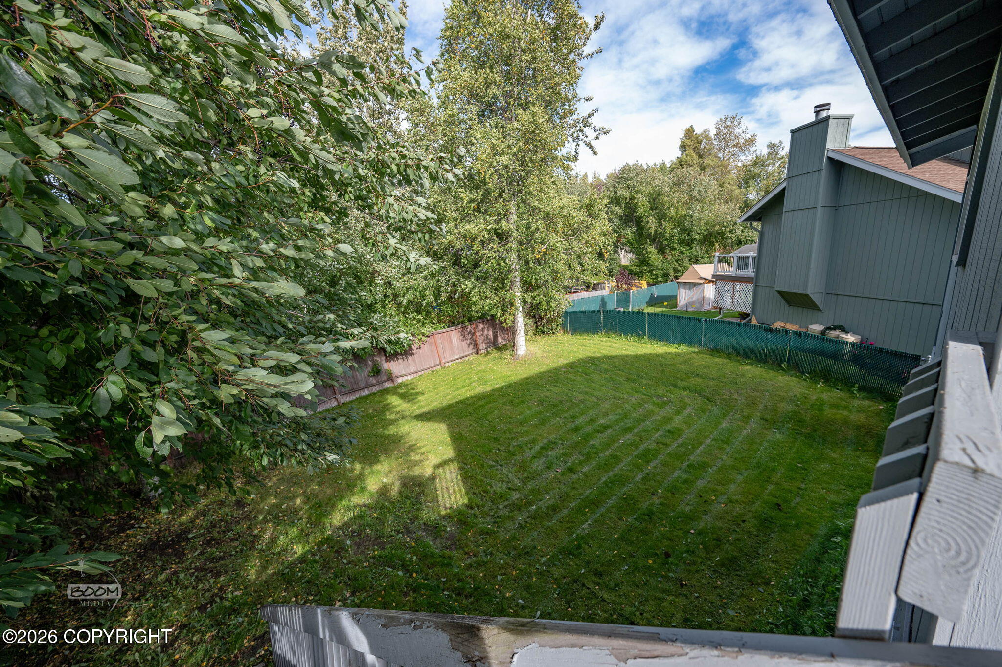 1917 E 58th Avenue Property Photo 7