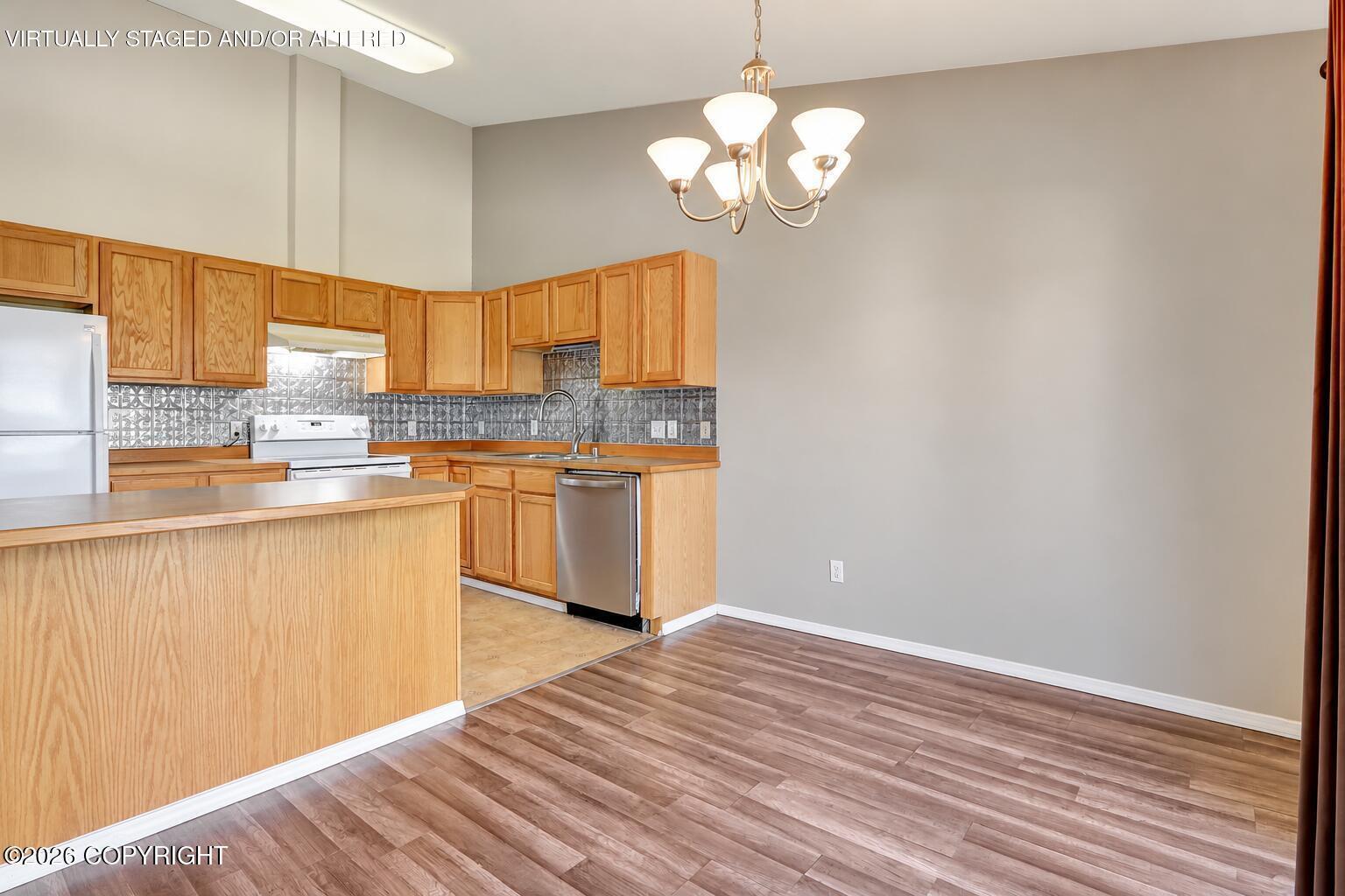 2251 Brookshire Loop #144 Property Photo 10