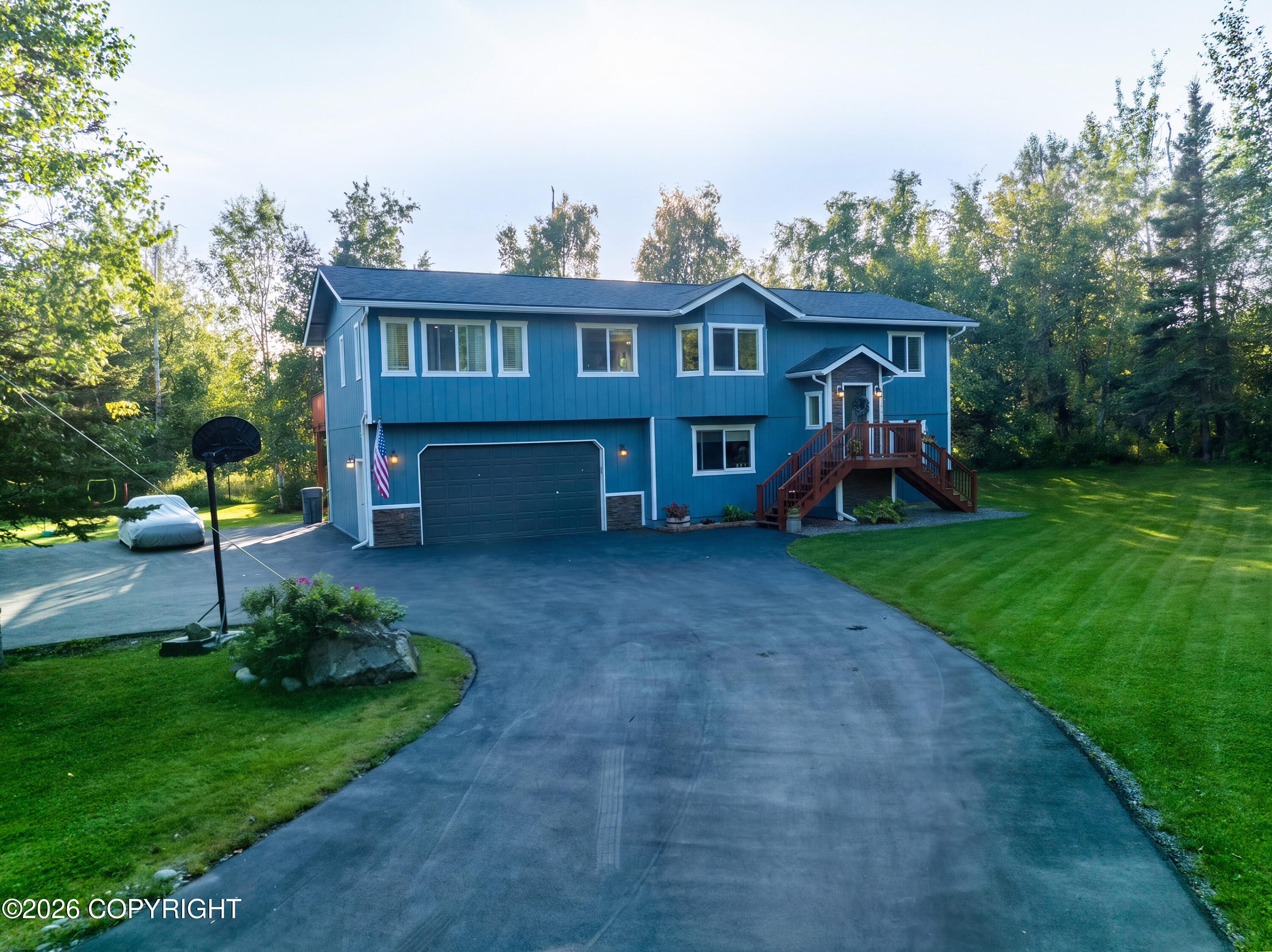 2050 S Bay View Drive Property Photo 2