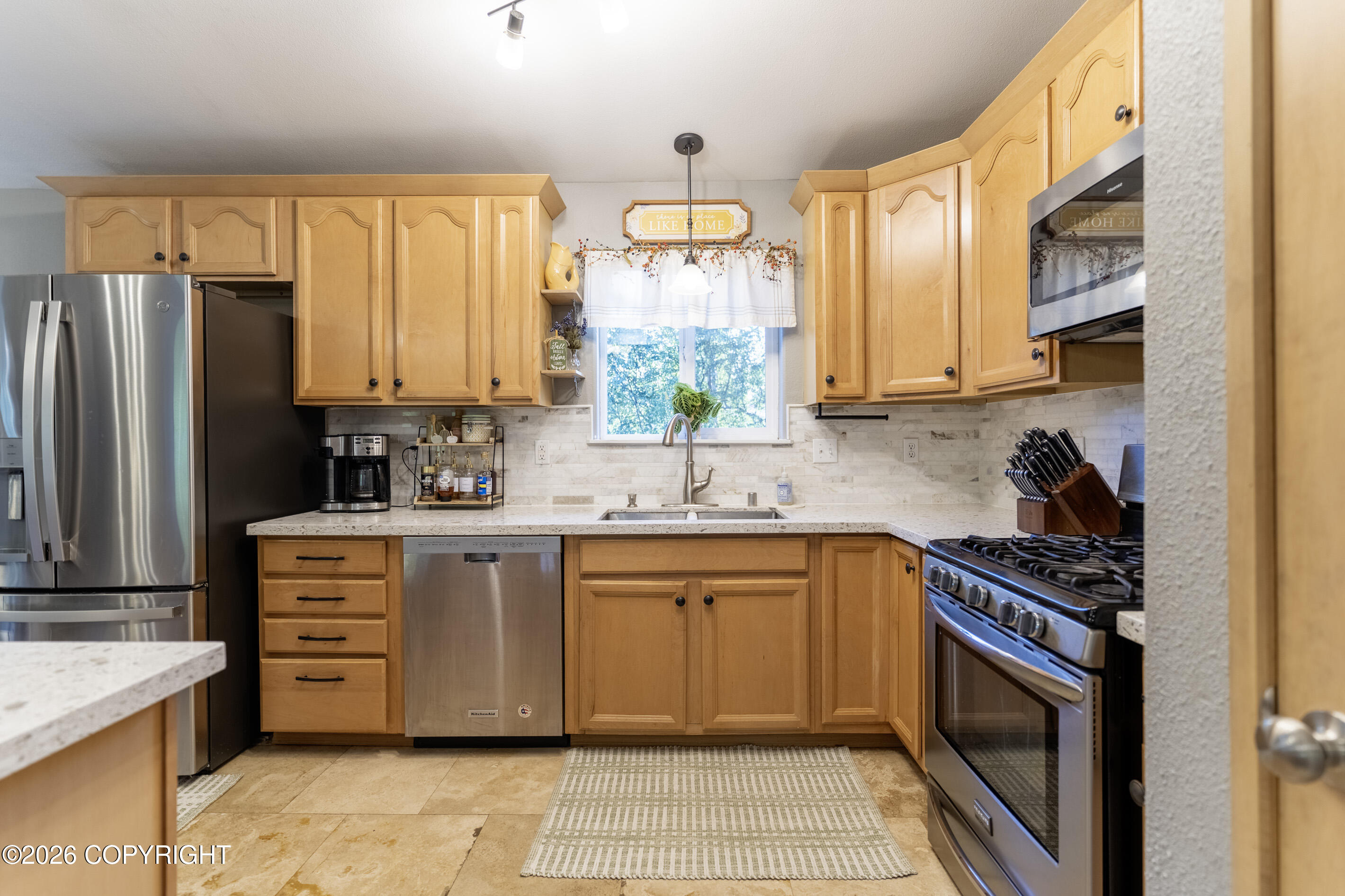 2050 S Bay View Drive Property Photo 6
