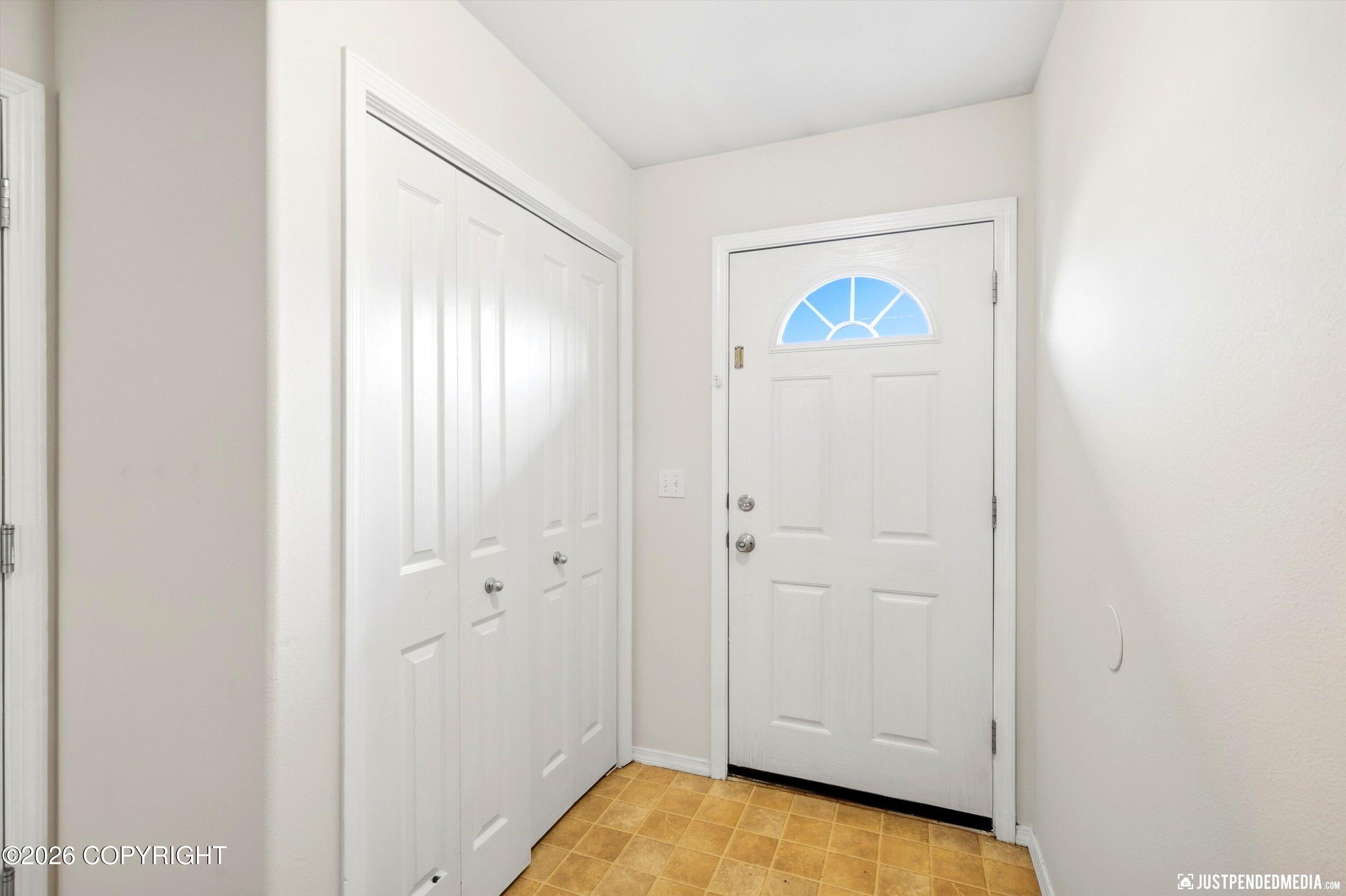 6505 Kara Sue Loop Property Photo 2