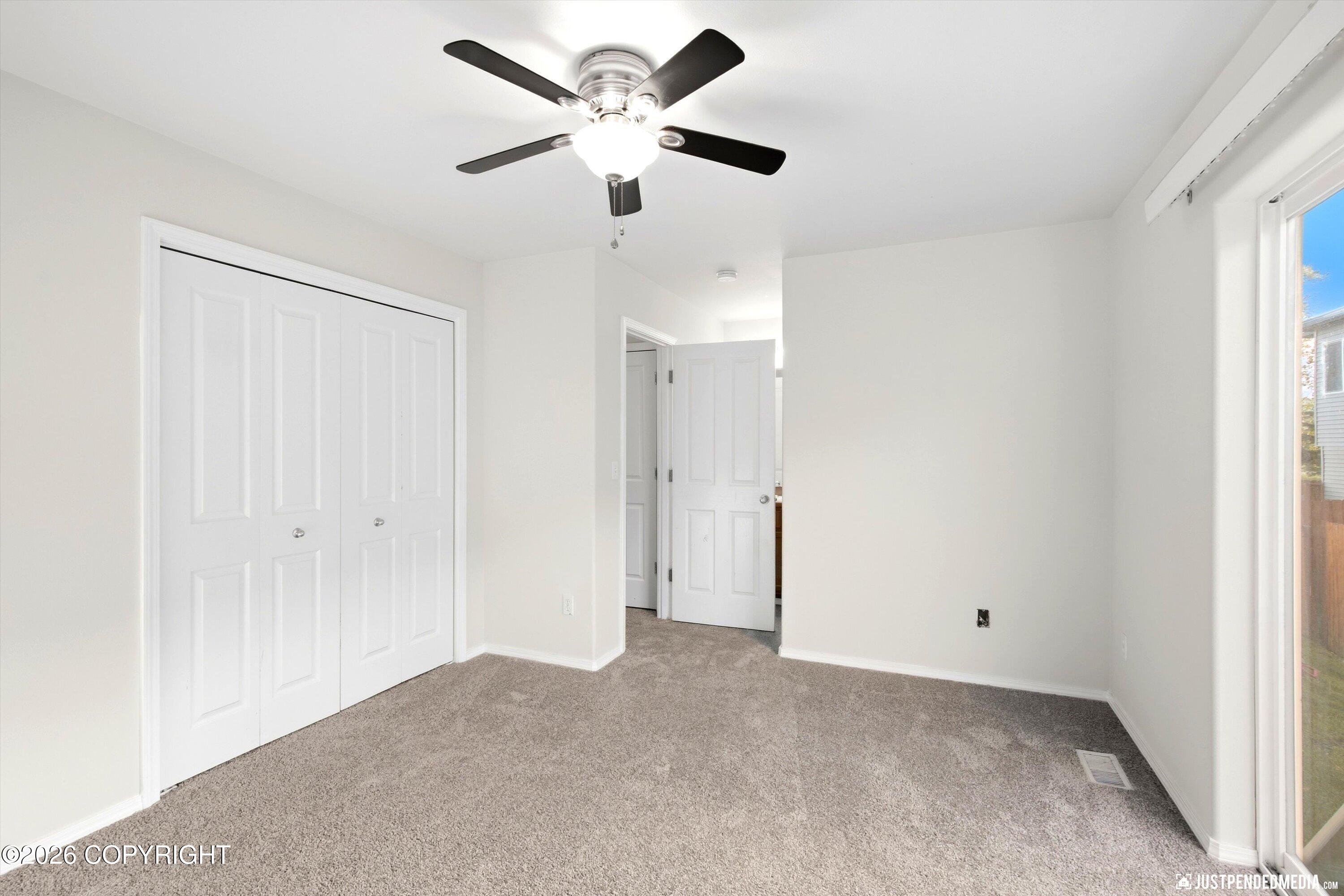 6505 Kara Sue Loop Property Photo 5