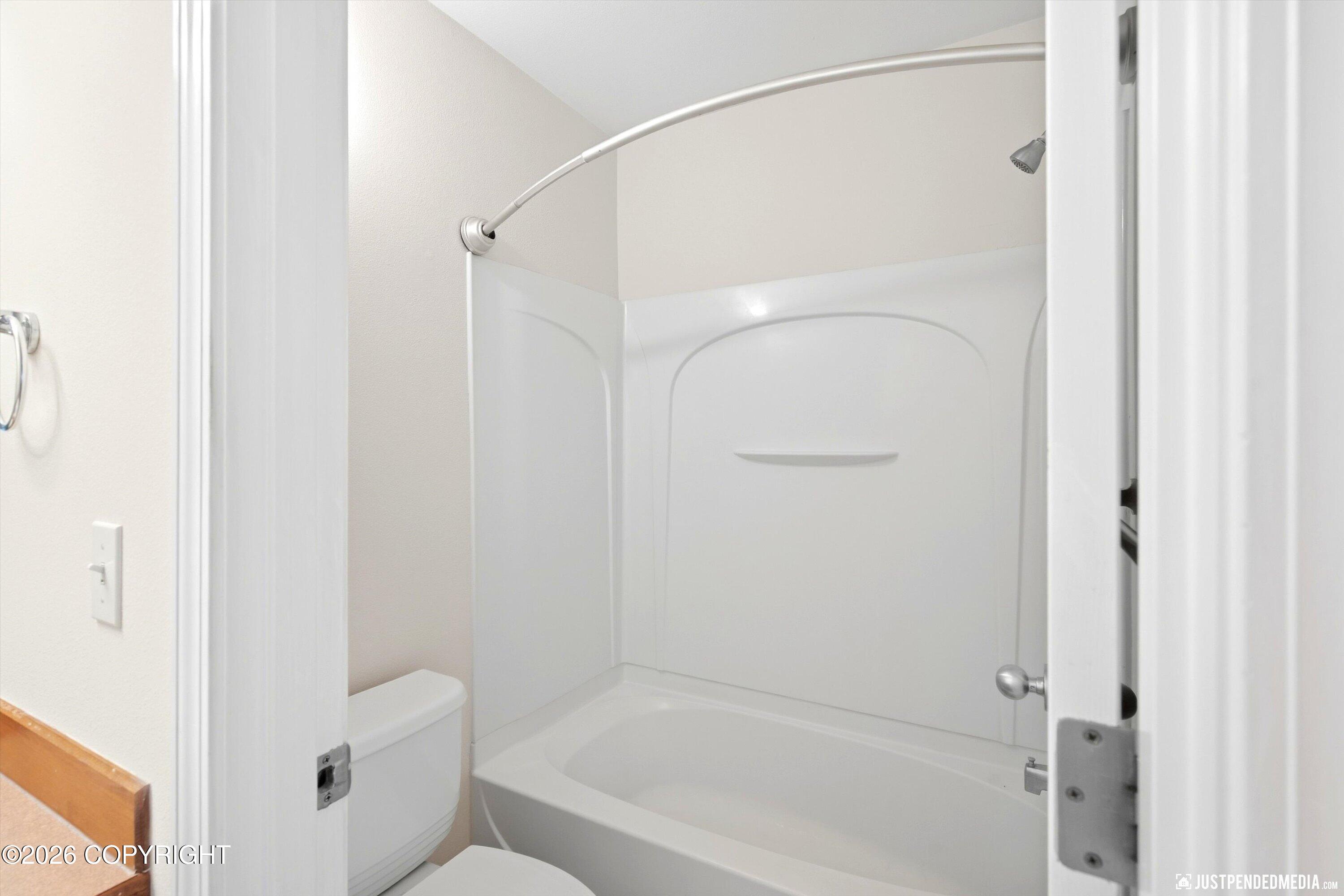 6505 Kara Sue Loop Property Photo 7