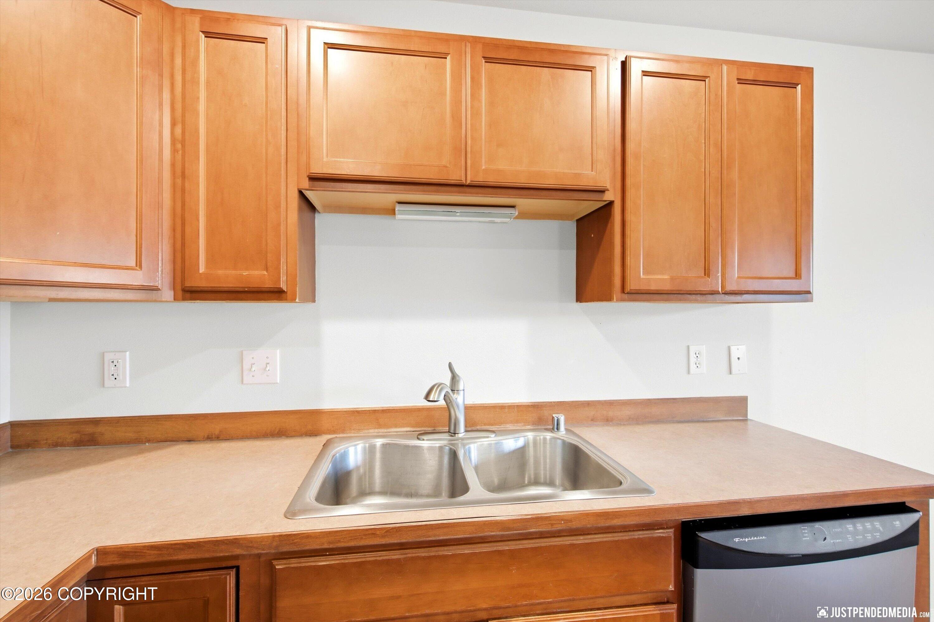 6505 Kara Sue Loop Property Photo 12