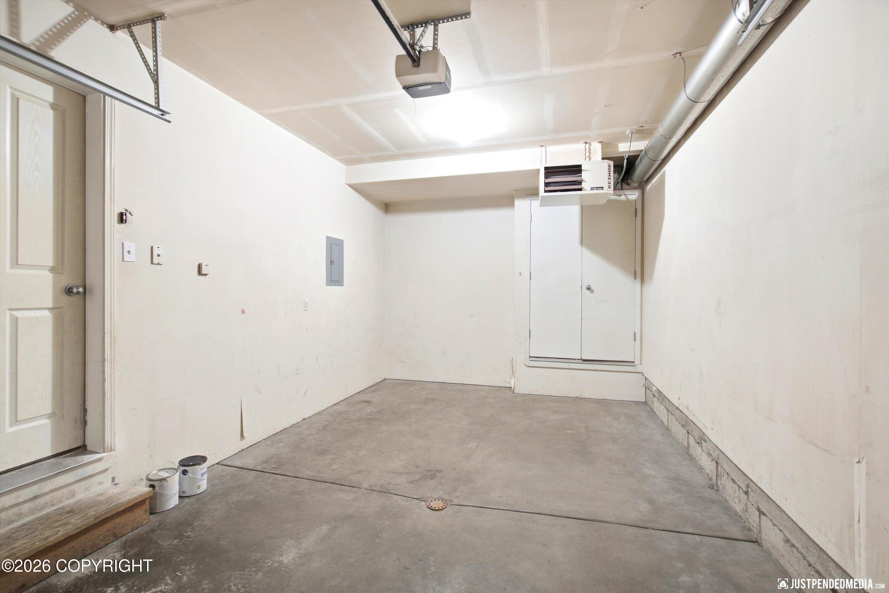 6505 Kara Sue Loop Property Photo 25