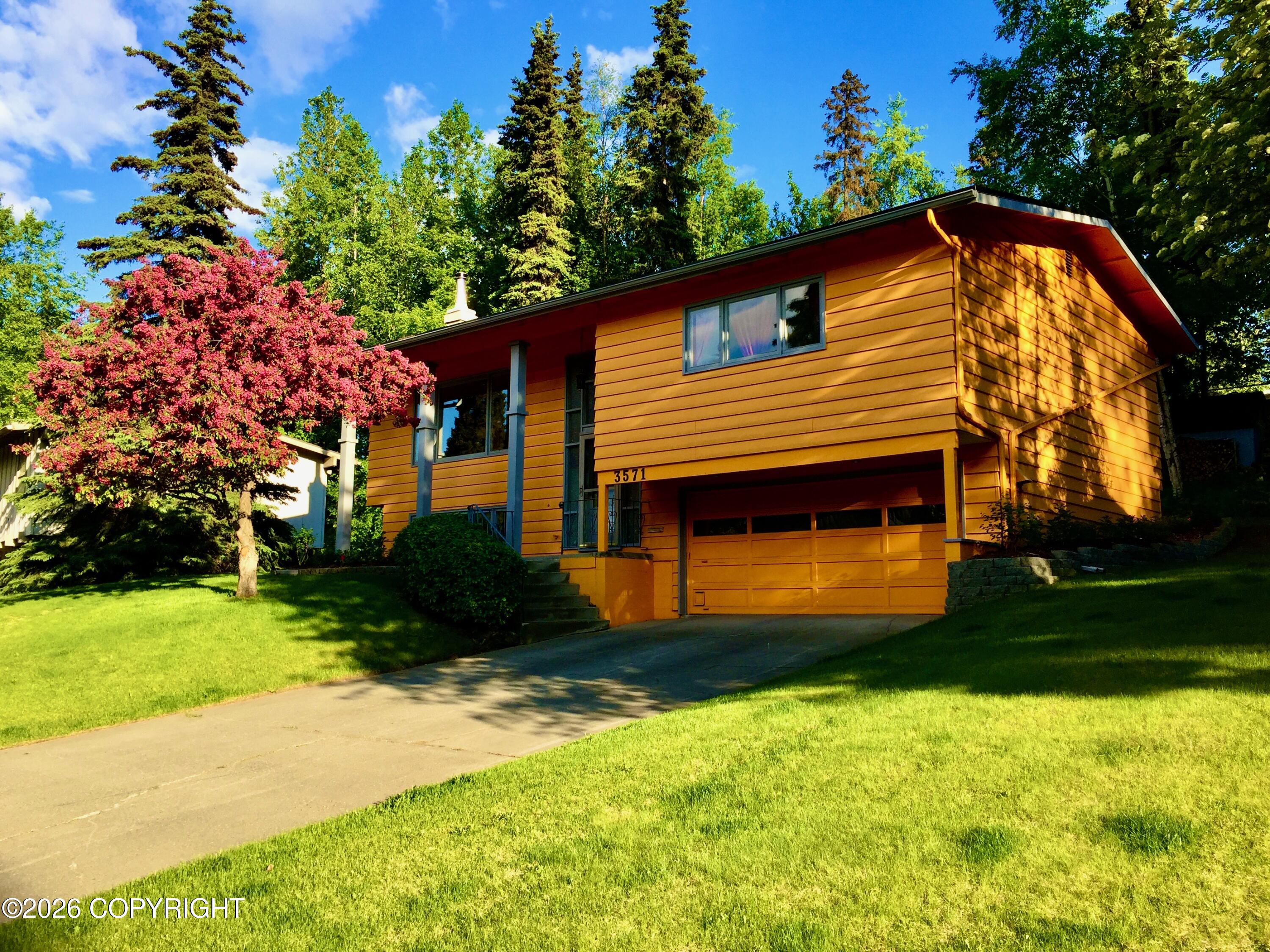 3571 Stanford Drive Property Photo 4