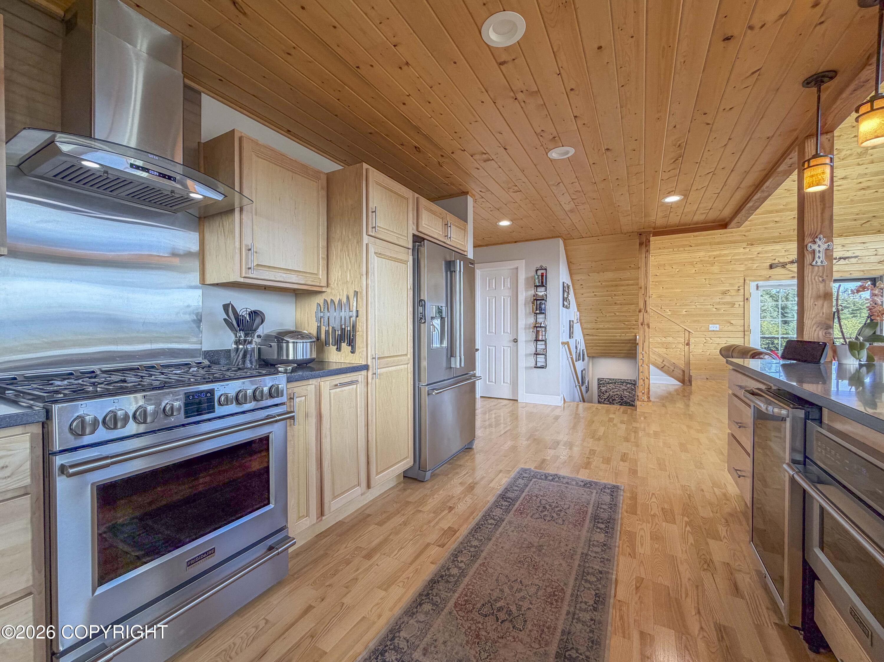 54317 Frontier Lane Property Photo 6