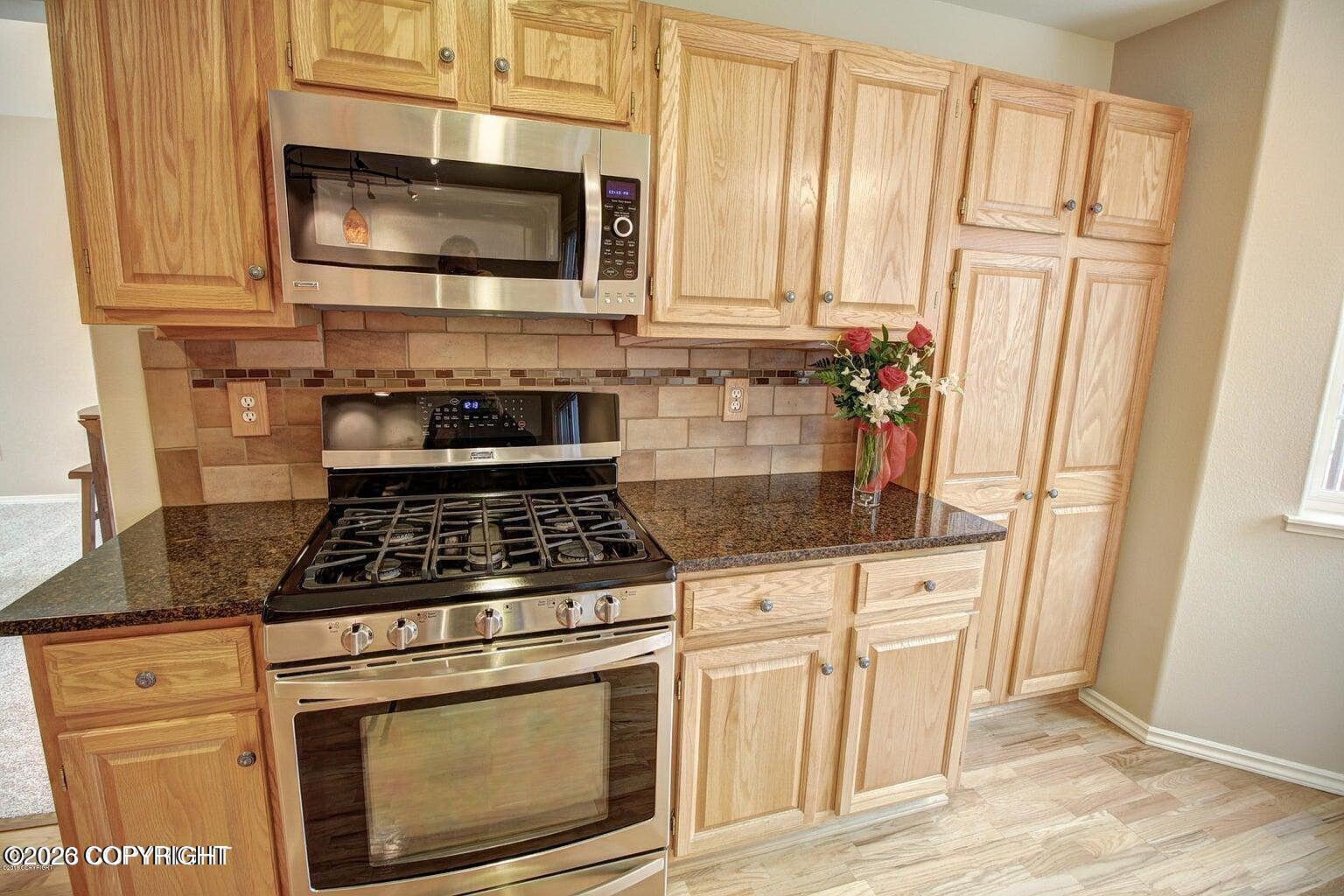 12125 Woodchase Circle Property Photo 7