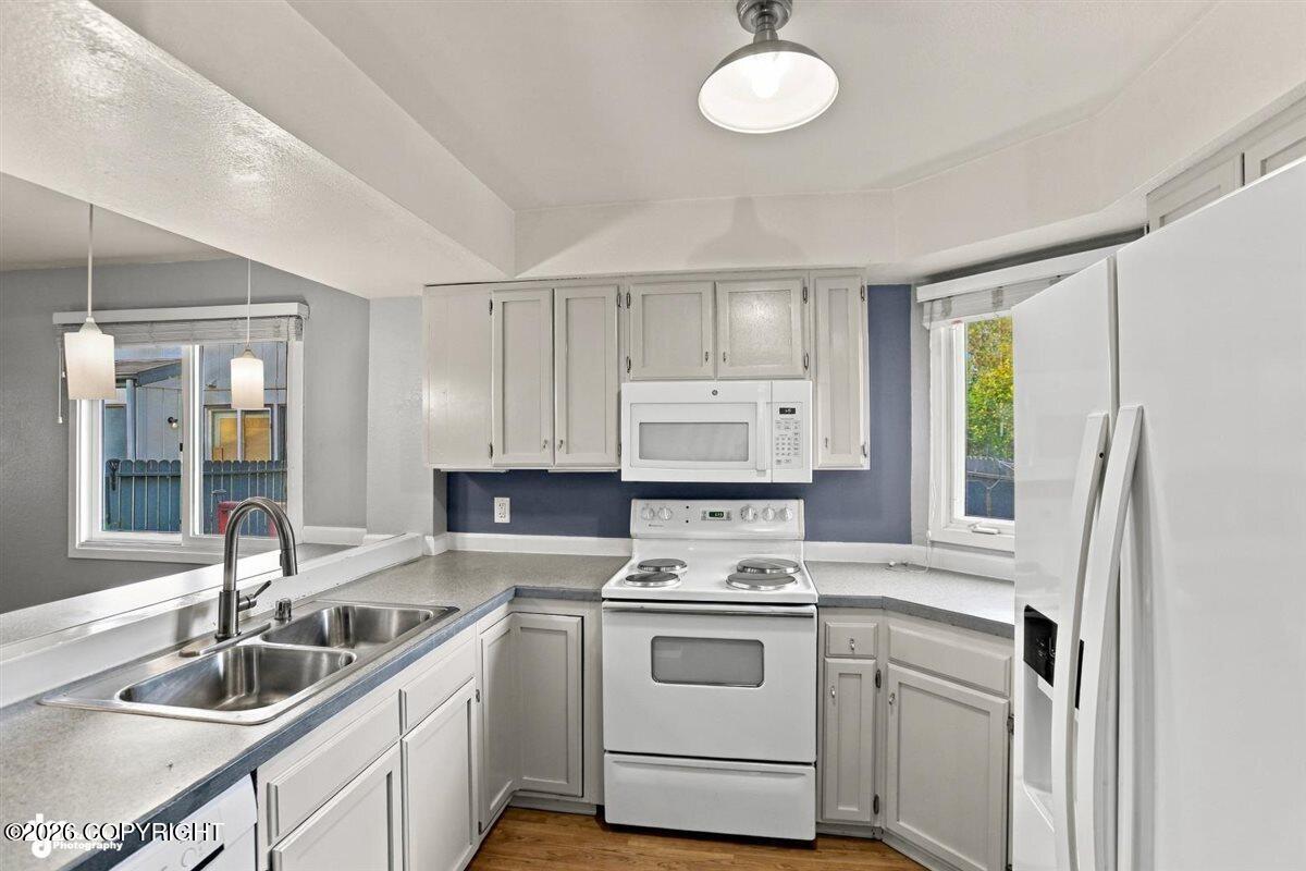 4161 E 20th Avenue #f-27 Property Photo 9