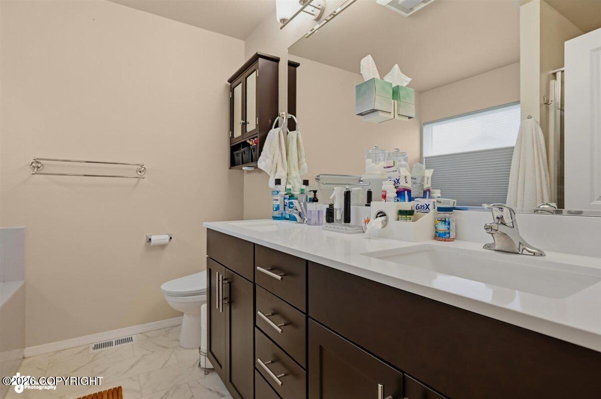 237 Shageluk Street Property Photo 19