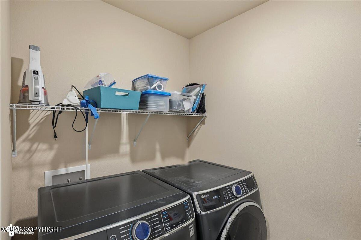 237 Shageluk Street Property Photo 22
