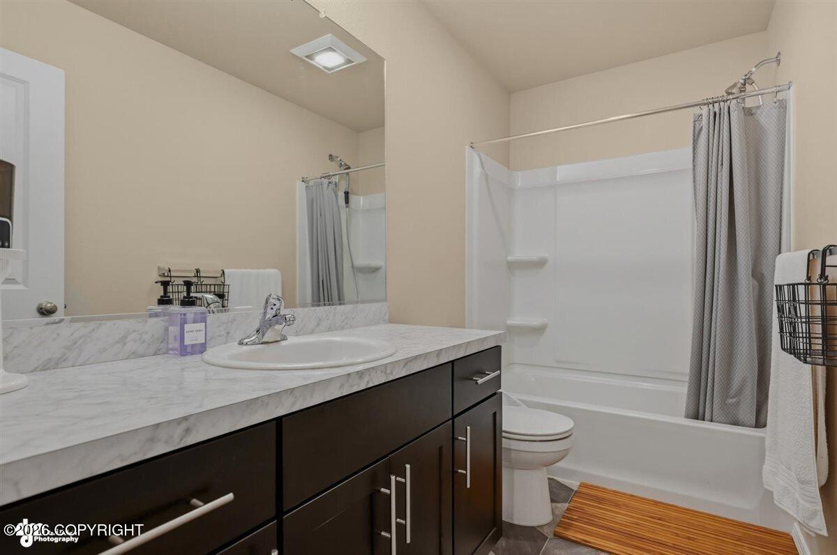 237 Shageluk Street Property Photo 29
