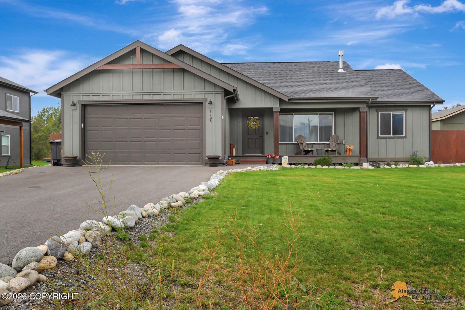 1195 E Mountain Peak Loop Property Photo 1