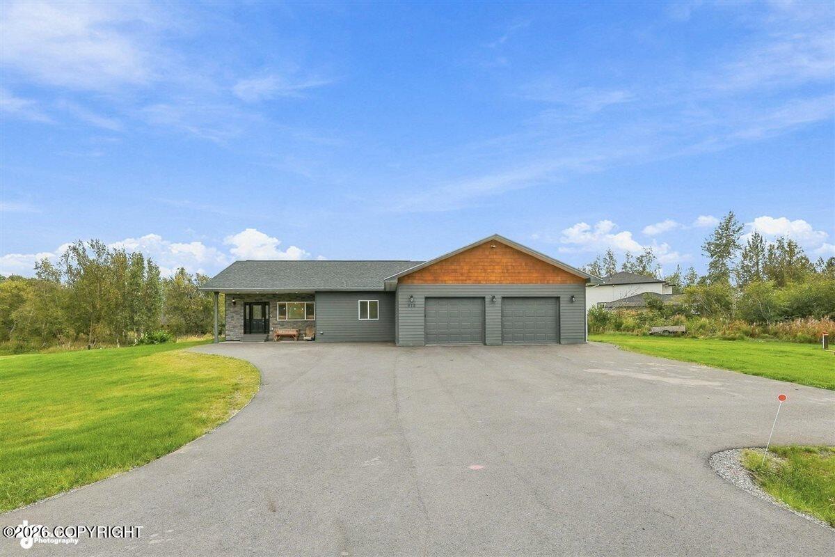 910 W Emerald Cone Circle Property Photo 2