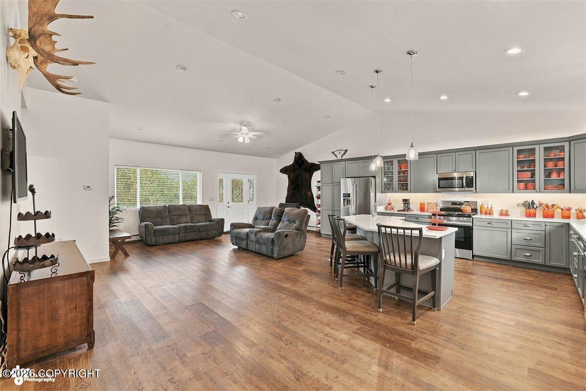 910 W Emerald Cone Circle Property Photo 7