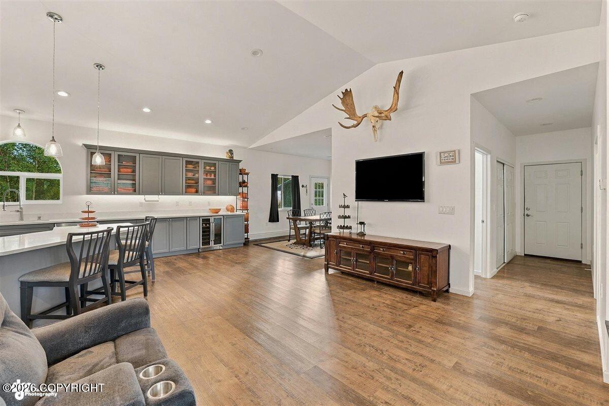910 W Emerald Cone Circle Property Photo 9