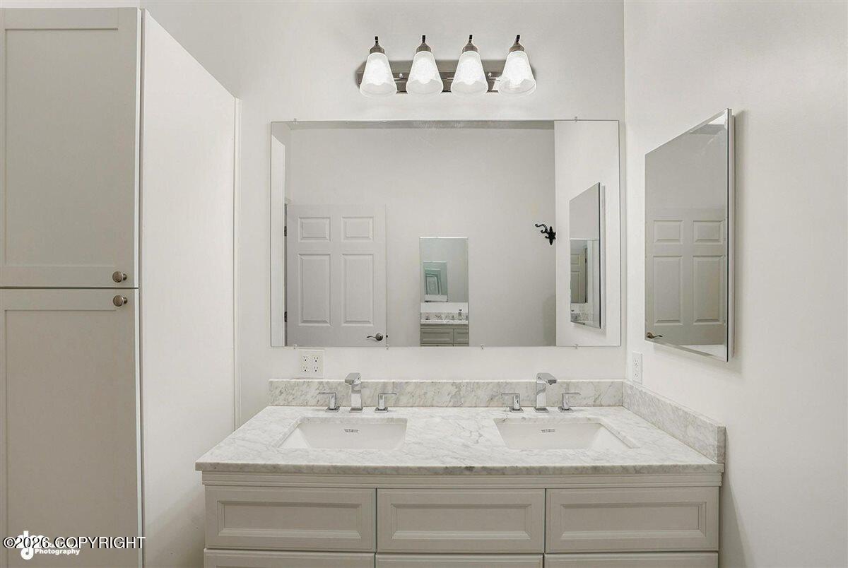 910 W Emerald Cone Circle Property Photo 26