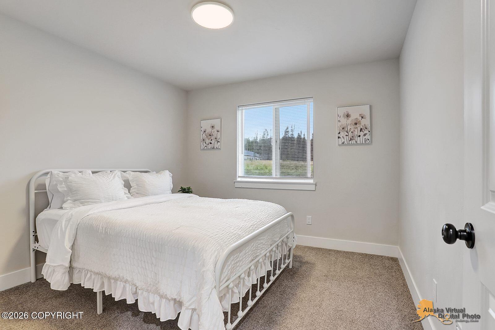 6901 W Queen Anne Avenue Property Photo 16