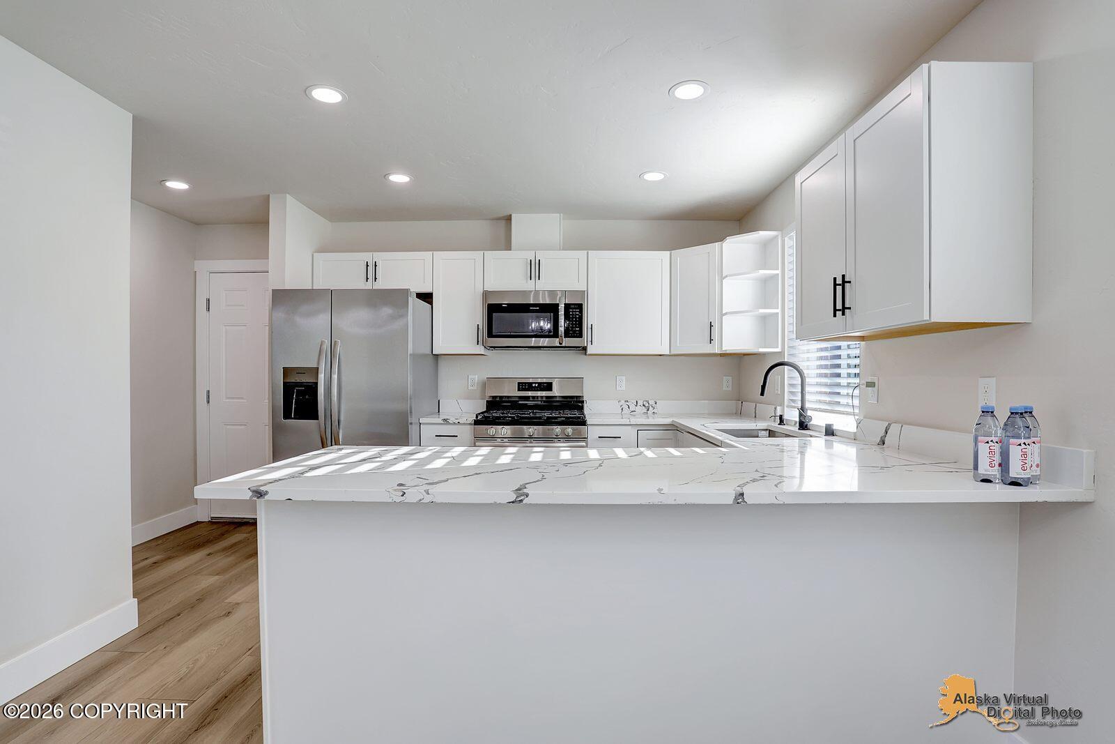 6901 W Queen Anne Avenue Property Photo 40