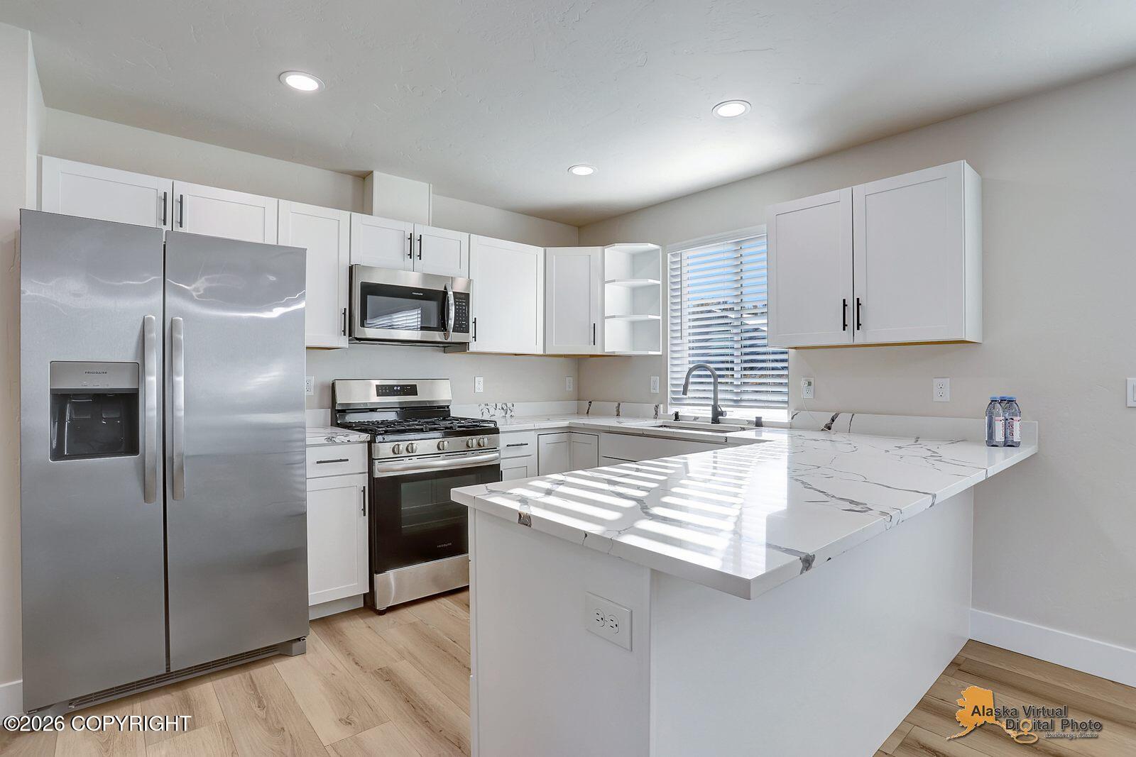 6901 W Queen Anne Avenue Property Photo 41