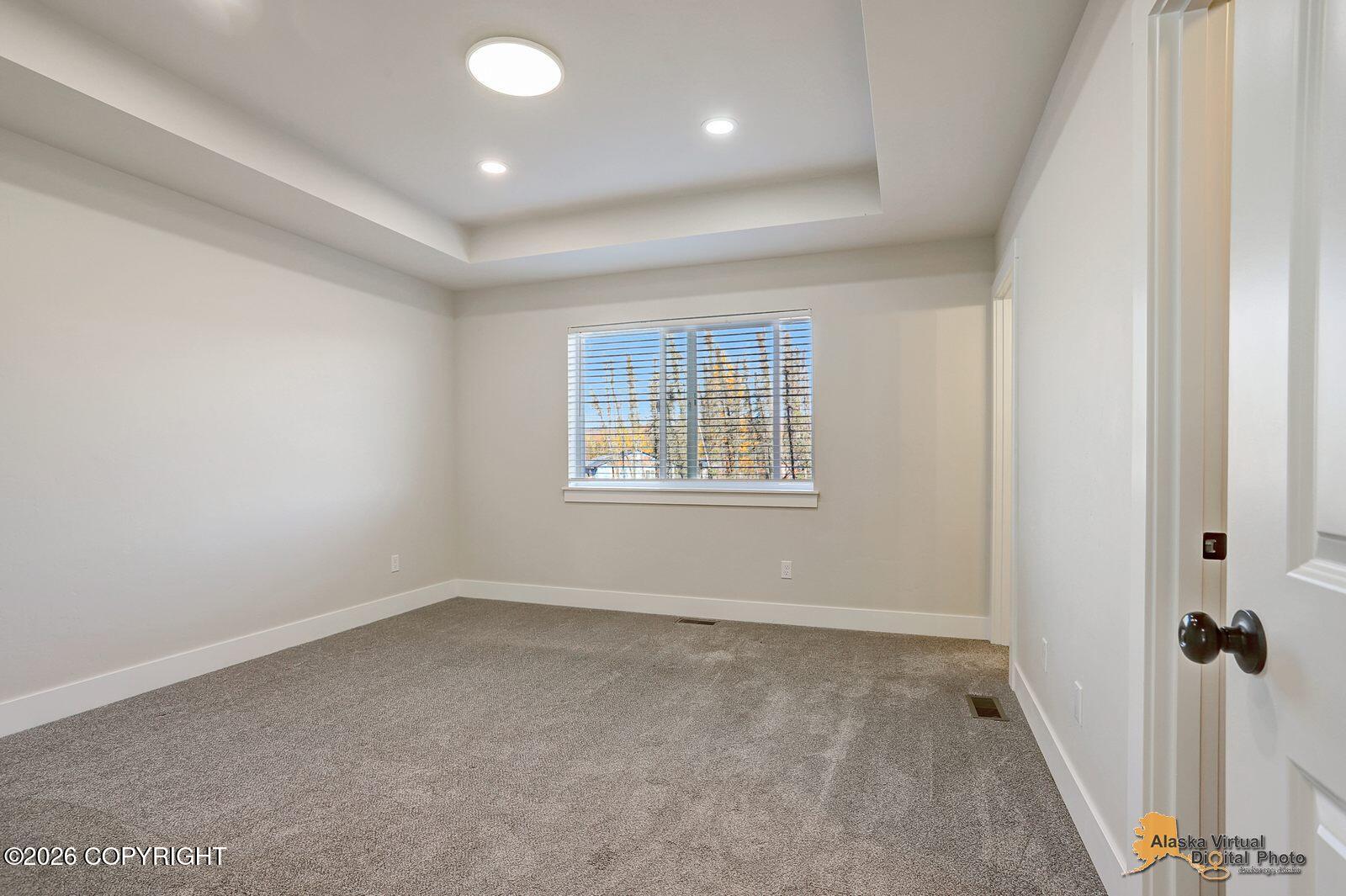 6901 W Queen Anne Avenue Property Photo 51