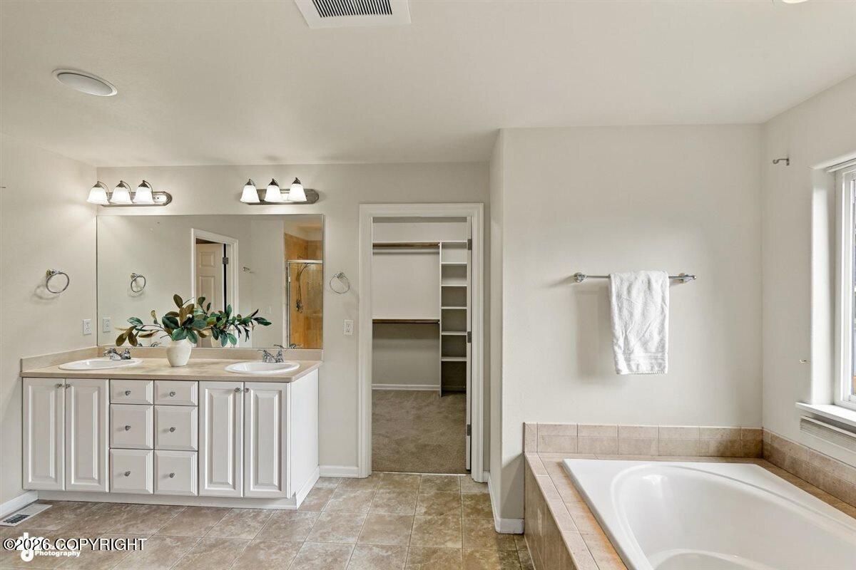 16015 Essex Point Circle Property Photo 31