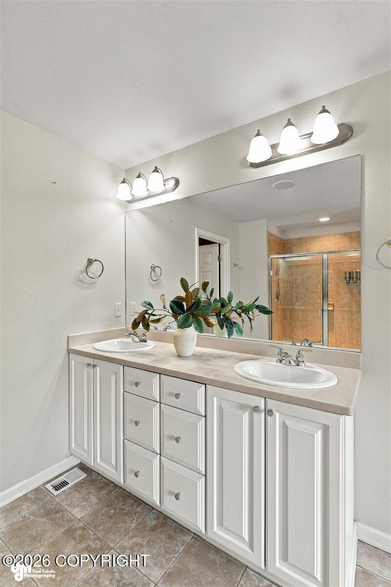 16015 Essex Point Circle Property Photo 33