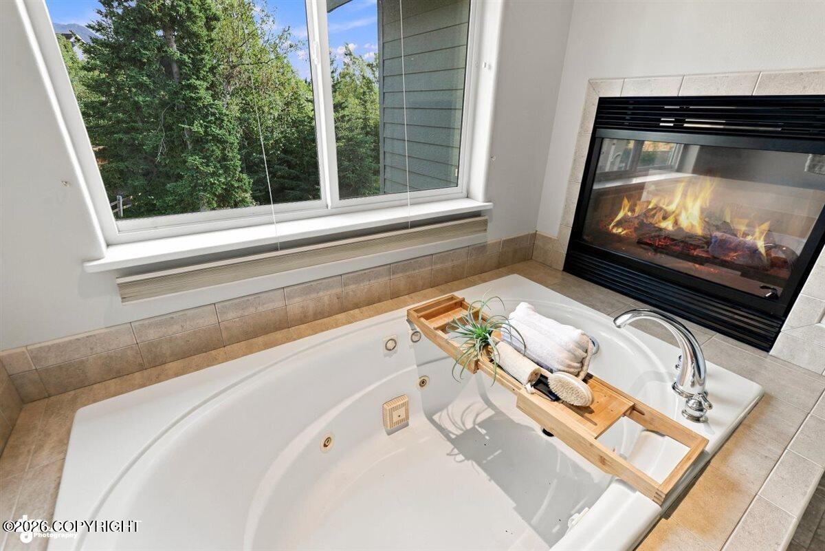 16015 Essex Point Circle Property Photo 47