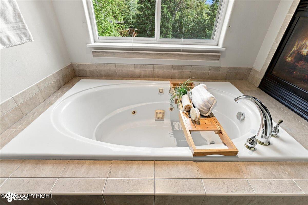 16015 Essex Point Circle Property Photo 48