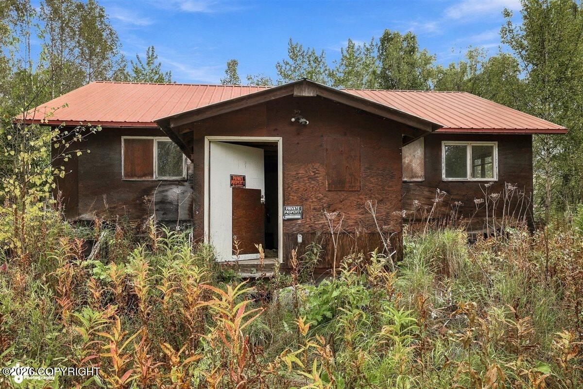 14351 E Jensen Avenue Property Photo 1