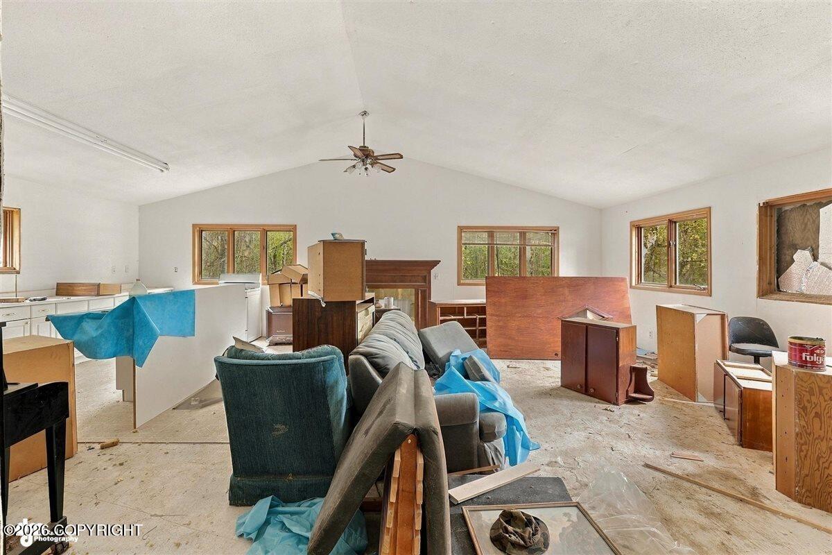 14351 E Jensen Avenue Property Photo 3